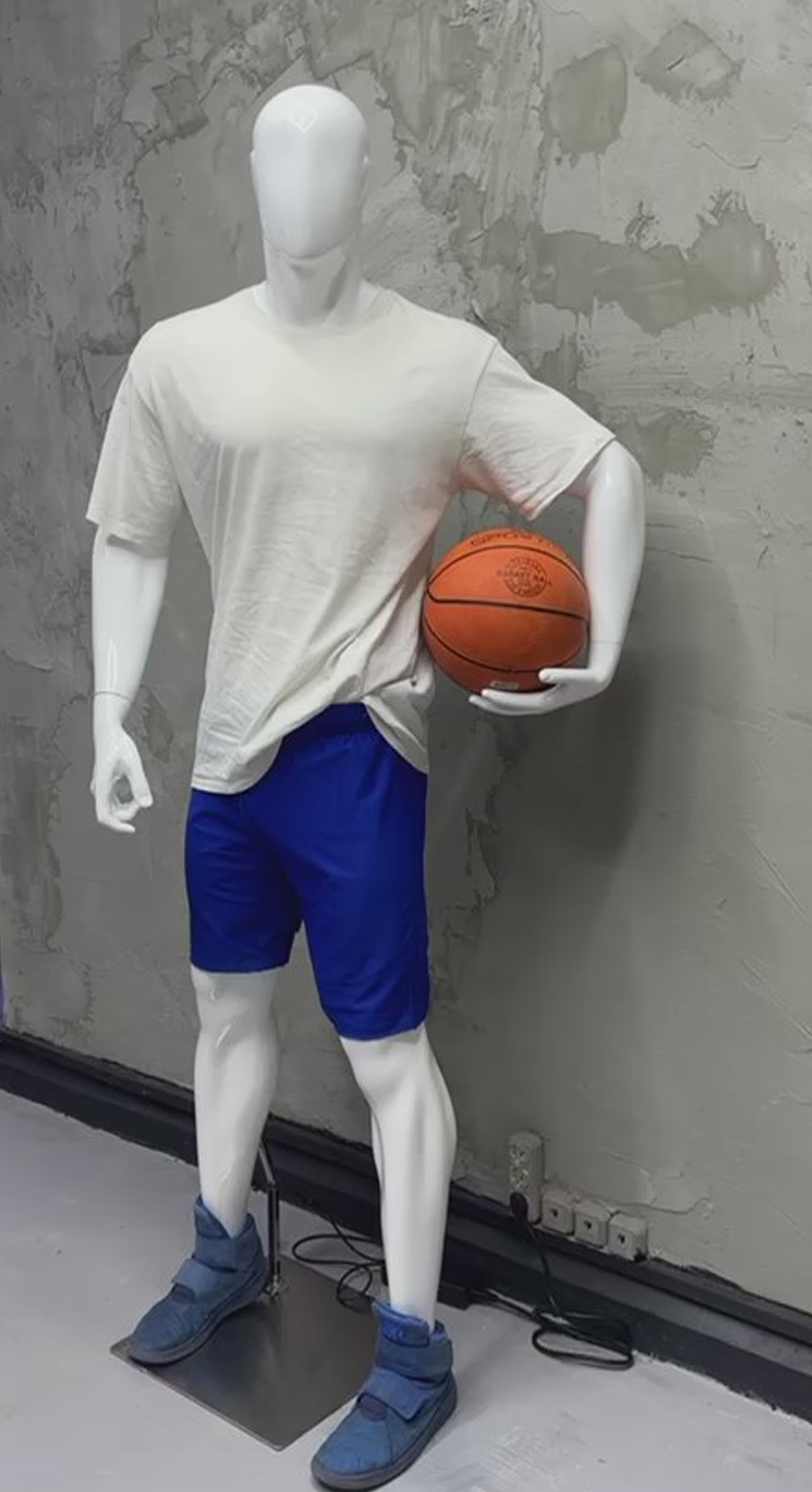 Erkek Basketçi Manken